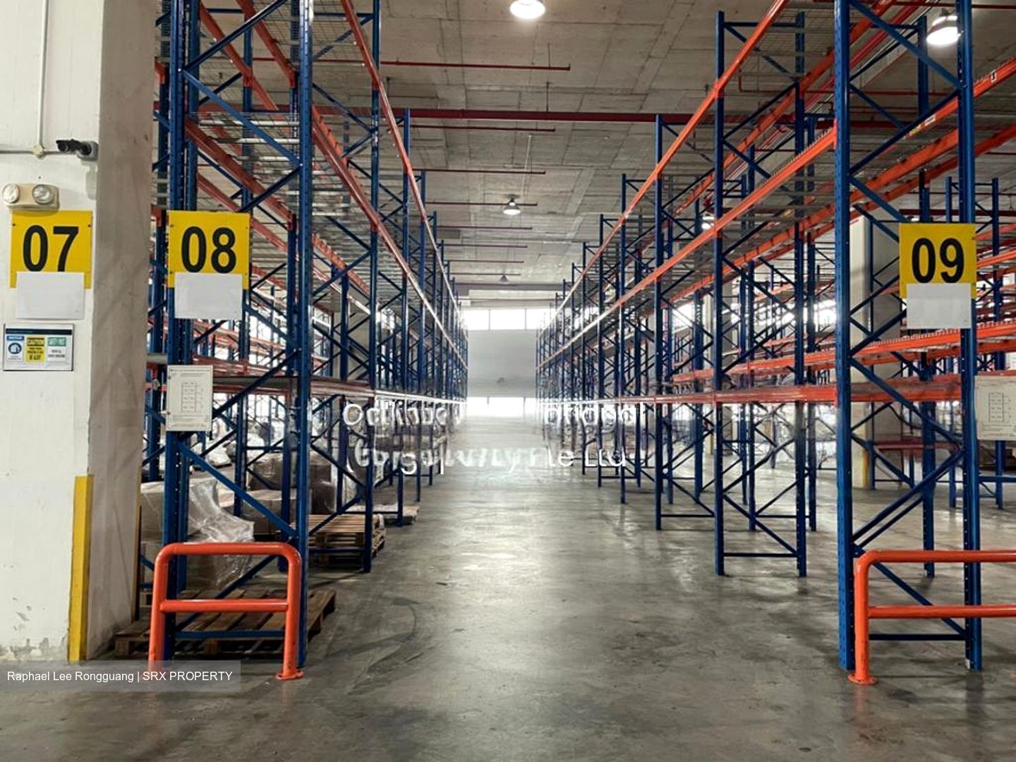 Changi Airport Terminal 1 (D17), Warehouse #455634151